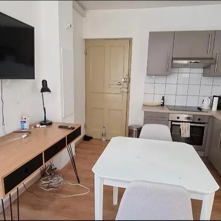 Type 2 Hyper Centre Apartment *