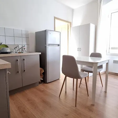 Type 2 Hyper Centre *