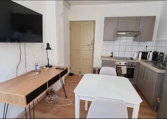 Type 2 Hyper Centre Daire *